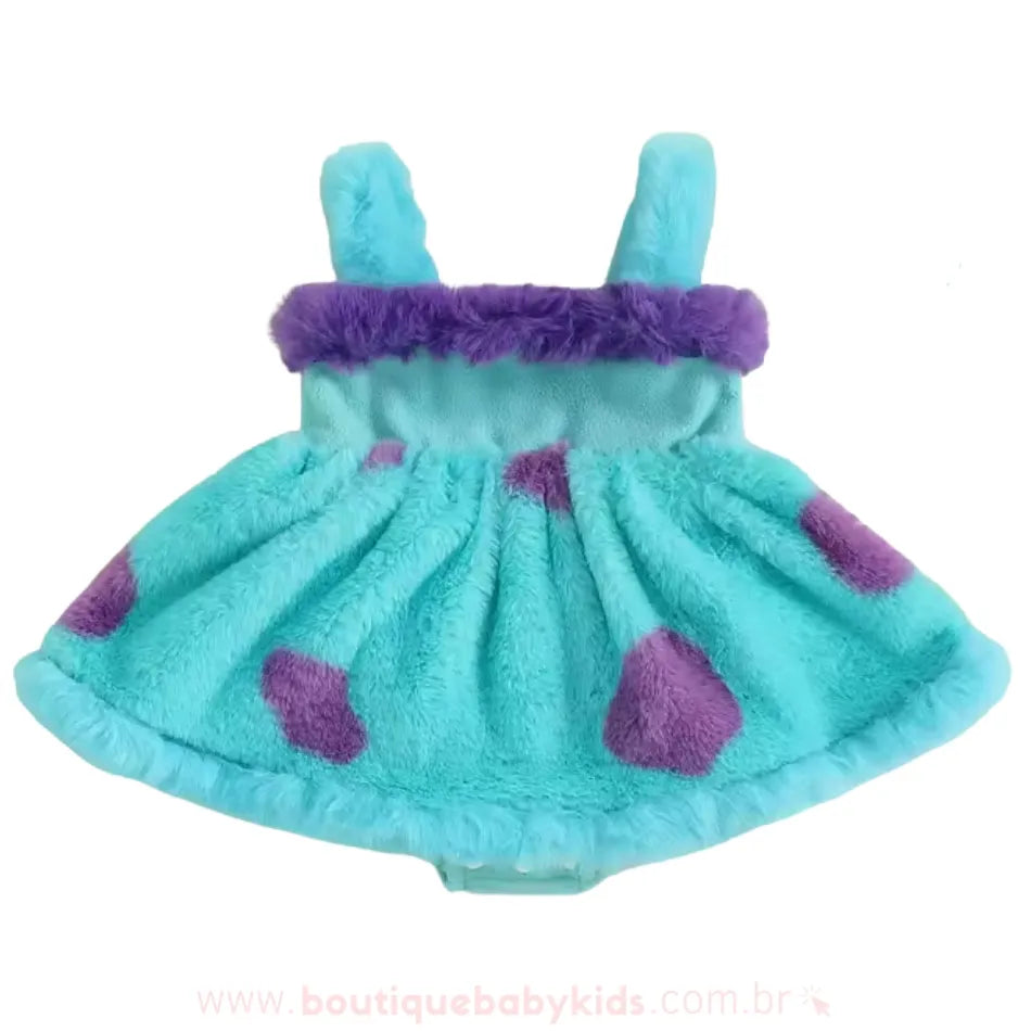Vestido de Bebê Fantasia Sulley dos Mostros S.A, mostrando toda a parte frontal e os detalhes em pelúcia com manchinhas roxas e faixa com laço azul. - Boutique Baby Kids