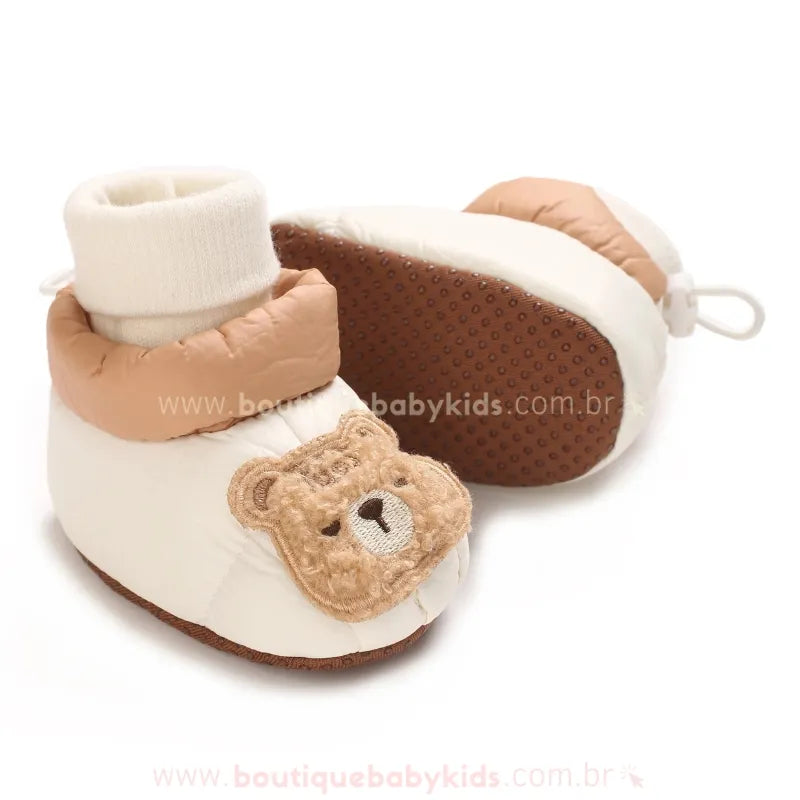 Botinha Bebê Puffer Ursinho Aconchego Bege - Boutique Baby Kids