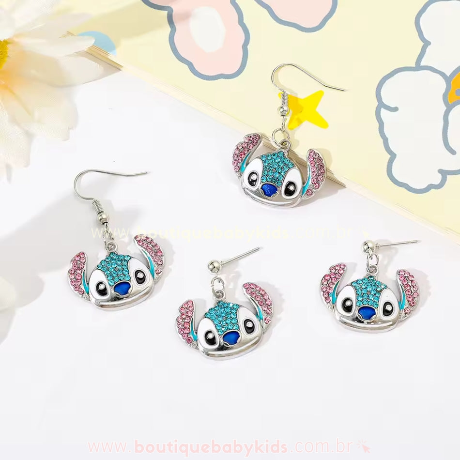 Brinco Temático Stitch para Crianças - opções de pino tradicional e gancho