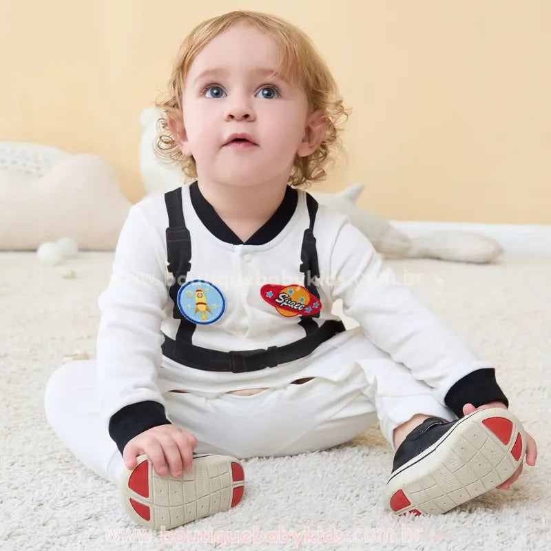 Macacão Bebê Temático Pequeno Astronauta
